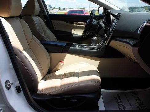 Used 2016 Nissan Maxima Platinum w/ Interior Lighting Package FWD image 45