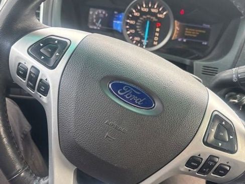 Used 2013 Ford Explorer XLT image 8