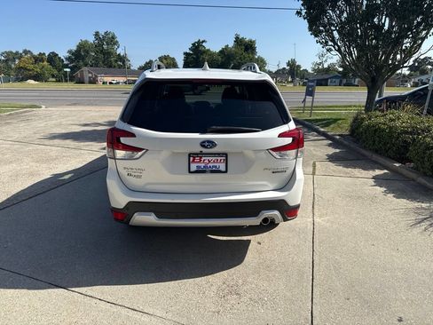 Used 2022 Subaru Forester Touring AWD/4WD image 6