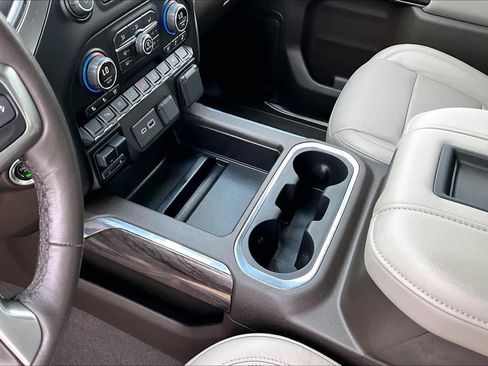 Used 2020 Chevrolet Silverado 1500 LTZ w/ LTZ Texas Edition RWD image 17