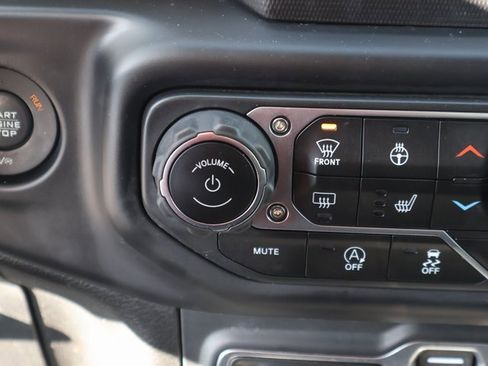 Used 2018 Jeep Wrangler Unlimited Sport S image 32