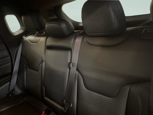 Used 2022 Jeep Compass Altitude w/ Convenience Group image 11