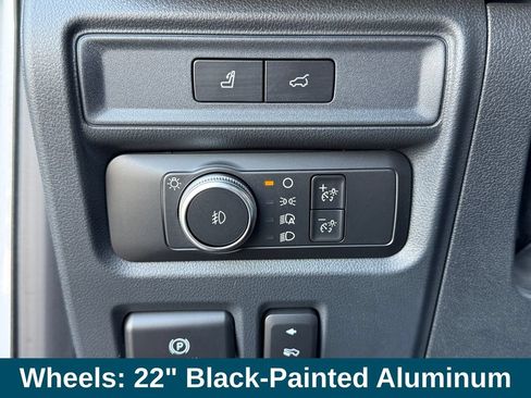 Used 2022 Ford Expedition Limited AWD/4WD image 18