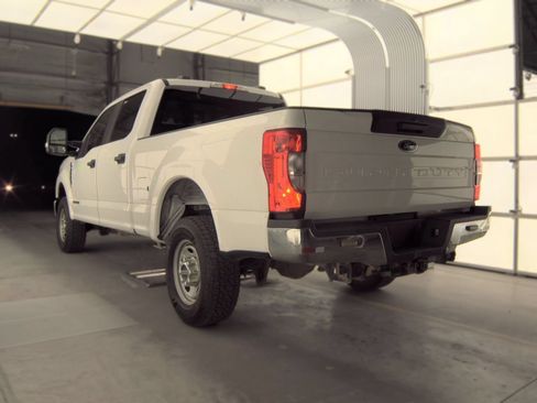 Used 2020 Ford F250 XL w/ Power Equipment Group AWD/4WD image 4