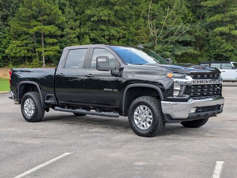 Used 2022 Chevrolet Silverado 3500 LT w/ Convenience Package AWD/4WD image 11