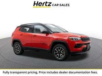 Used 2025 Jeep Compass Trailhawk AWD/4WD video 1