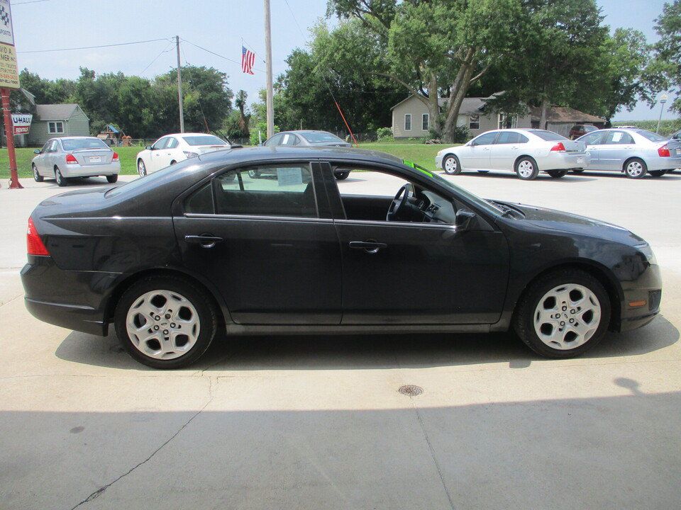 Used 2010 Ford Fusion SE FWD image 16