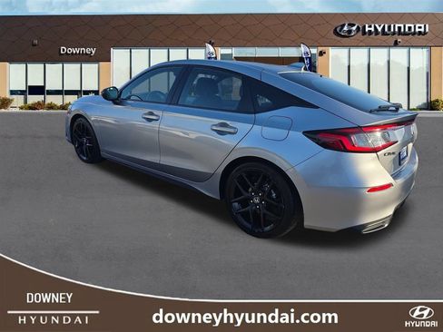 Used 2024 Honda Civic Sport image 3