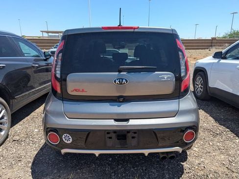 Used 2018 Kia Soul ! w/ Tech Package FWD image 6