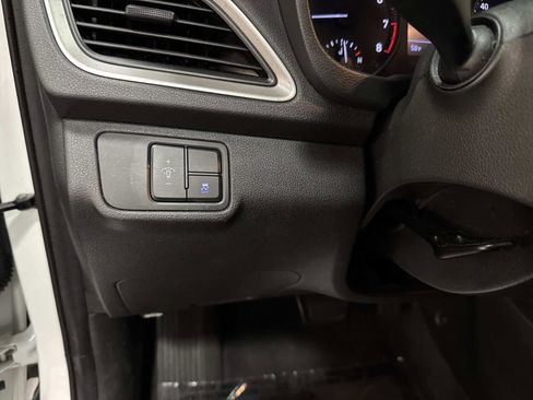 Used 2019 Hyundai Accent Limited image 33