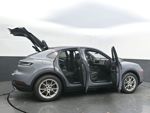 New 2026 Porsche Cayenne Coupe image 41