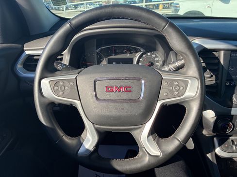 Used 2023 GMC Acadia SLT w/ LPO, Floor Liner Package image 28