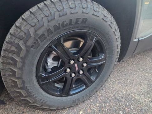 Used 2023 GMC Acadia AT4 w/ Preferred Package AWD/4WD image 1