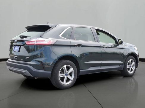 Certified 2022 Ford Edge SEL w/ Convenience Package AWD/4WD image 3