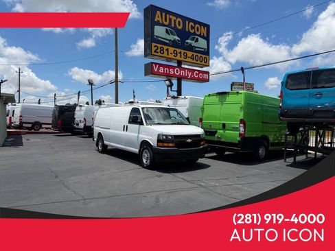Used 2020 Chevrolet Express 3500 Extended w/ Driver Convenience Package RWD image 1