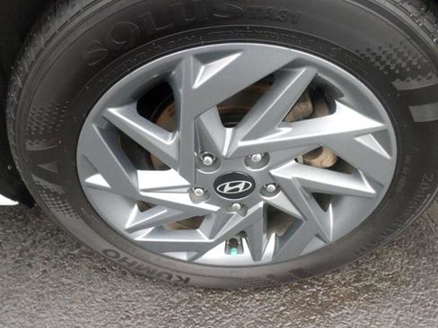 Used 2024 Hyundai Elantra SEL image 40