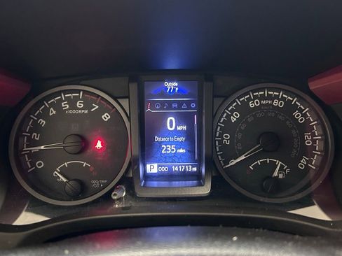 Used 2019 Toyota Tacoma TRD Sport RWD image 12