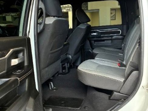 Used 2024 RAM 2500 Big Horn image 27