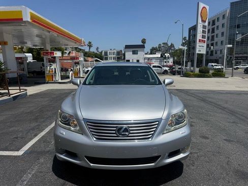 Used 2010 Lexus LS 460 RWD image 8