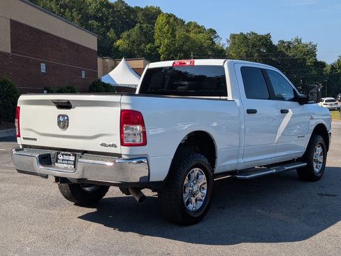 Used 2024 RAM 2500 Big Horn AWD/4WD image 9