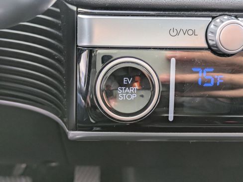 Used 2023 Hyundai Ioniq 5 Limited image 21