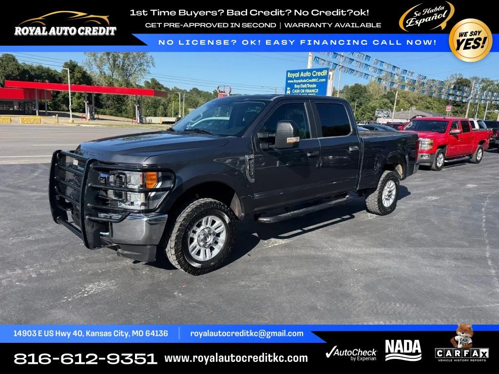 Used 2017 Ford F250 XL w/ STX Appearance Package AWD/4WD image 4