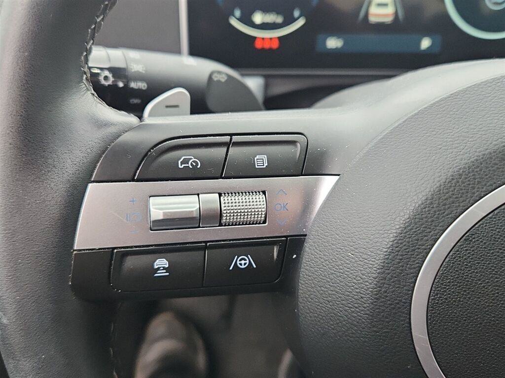 Used 2025 Hyundai Sonata SEL FWD image 13