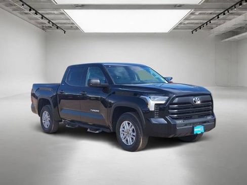 Used 2024 Toyota Tundra SR5 AWD/4WD image 8