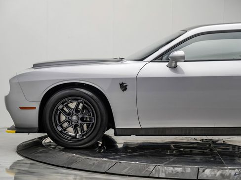 Used 2023 Dodge Challenger SRT Hellcat Redeye RWD image 10