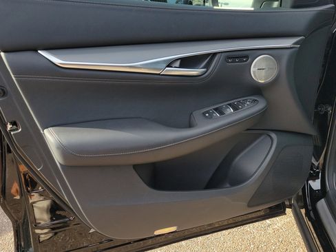 Used 2025 INFINITI QX55 Essential w/ Accent Package image 21