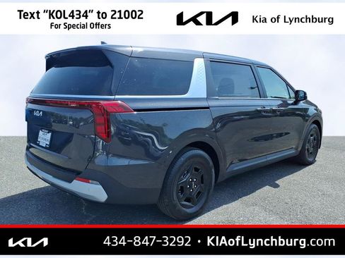New 2026 Kia Carnival FWD image 4