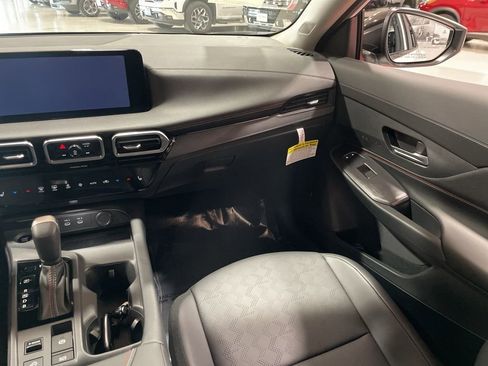 New 2026 Nissan Sentra SR w/ SR Premium Package image 18