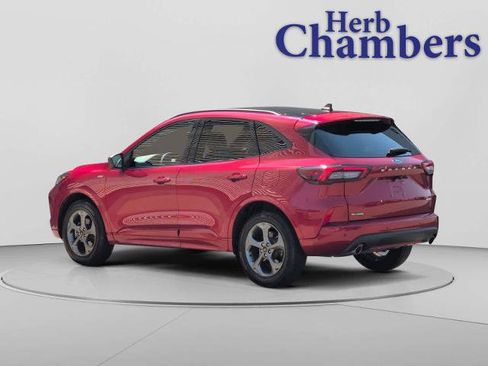 Certified 2023 Ford Escape ST-Line w/ Tech Pack #1 AWD/4WD image 3