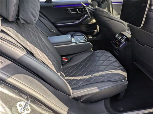 Certified 2023 Mercedes-Benz S 580 4MATIC Sedan image 19