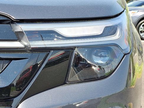 Used 2025 Subaru Forester Touring AWD/4WD image 10