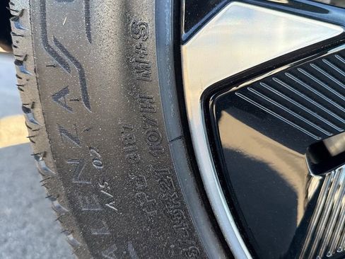 Used 2024 Chevrolet Blazer EV RS image 35