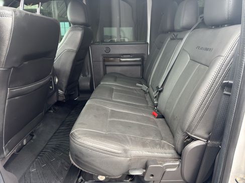 Used 2016 Ford F250 Platinum w/ Platinum Package AWD/4WD image 19