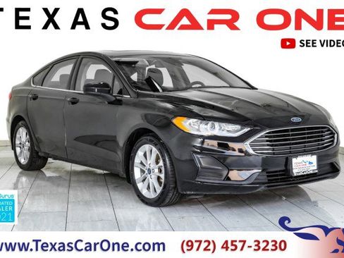 Used 2020 Ford Fusion SE image 1