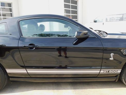 Used 2014 Ford Mustang GT Premium w/ Electronics Package RWD image 30