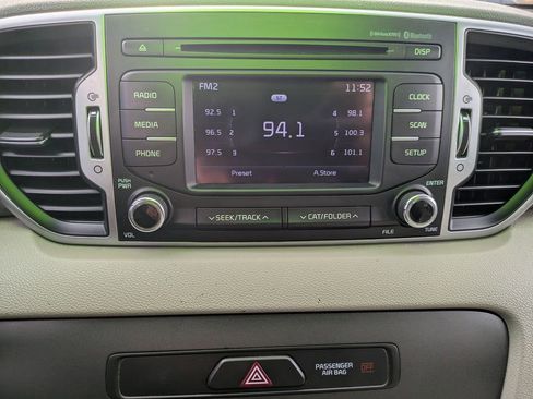 Used 2017 Kia Sportage LX image 16