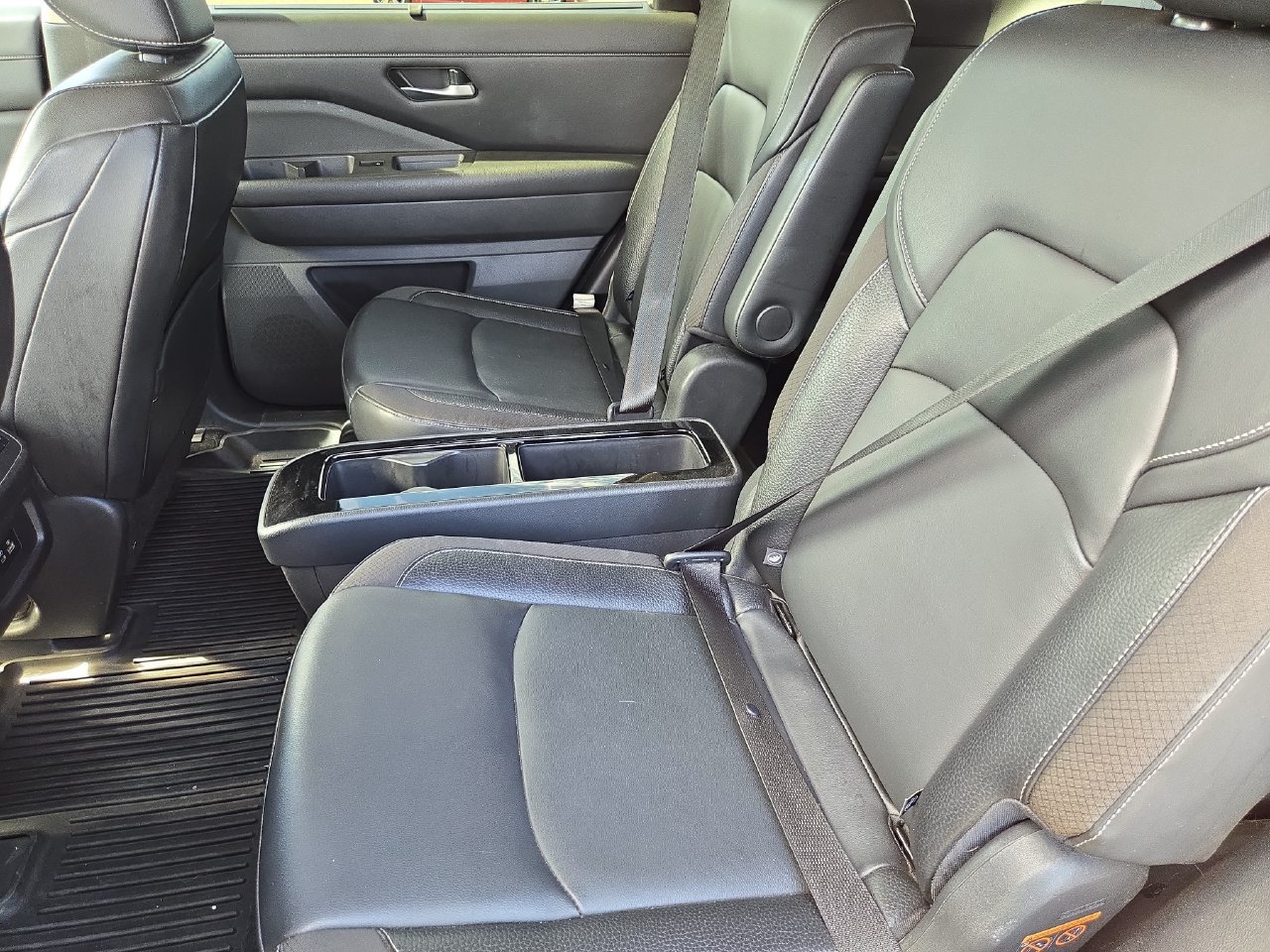 Used 2022 Nissan Pathfinder SL w/ SL Premium Package FWD image 23