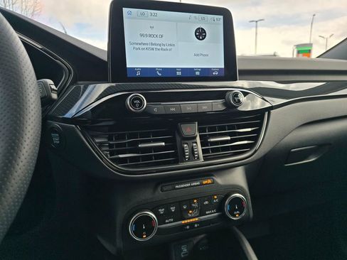 Used 2023 Ford Escape ST-Line w/ Equipment Group 301A image 18