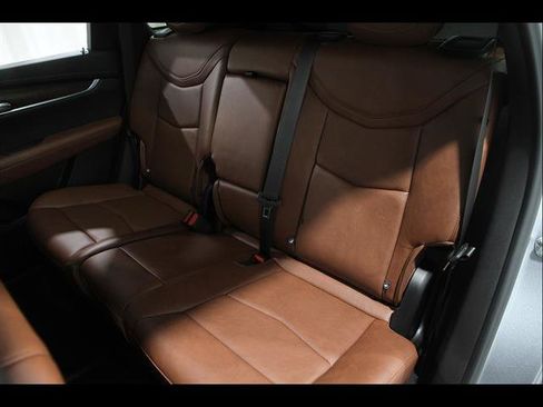 Used 2025 Cadillac XT5 Premium Luxury w/ Technology Package AWD/4WD image 21