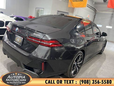 Used 2024 BMW 540i xDrive w/ Premium Package AWD/4WD image 6