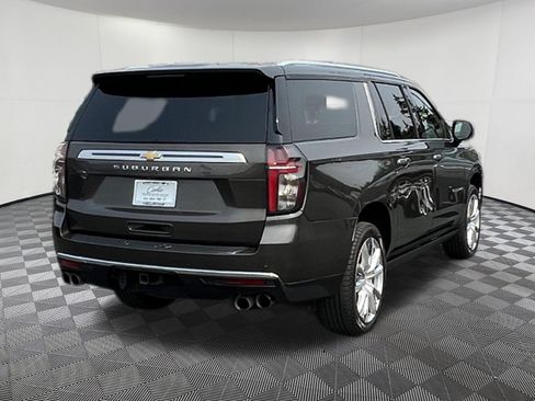 Used 2021 Chevrolet Suburban High Country w/ Premium Package AWD/4WD image 6