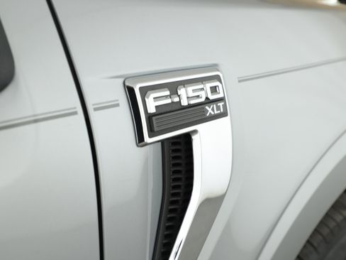 Certified 2022 Ford F150 XLT w/ Equipment Group 302A High image 4