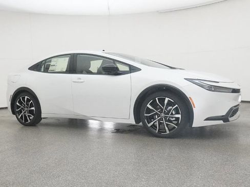 New 2026 Toyota Prius Plug-In Hybrid image 31