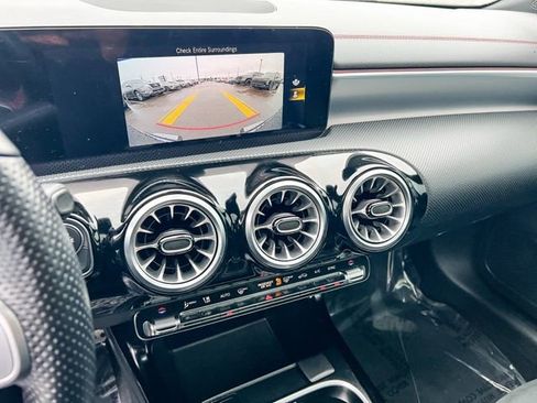 Used 2022 Mercedes-Benz CLA 250 4MATIC image 20