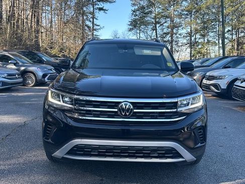 Used 2023 Volkswagen Atlas SE w/ Panoramic Sunroof Package image 2