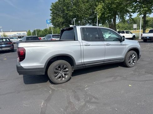 Used 2024 Honda Ridgeline Sport image 7